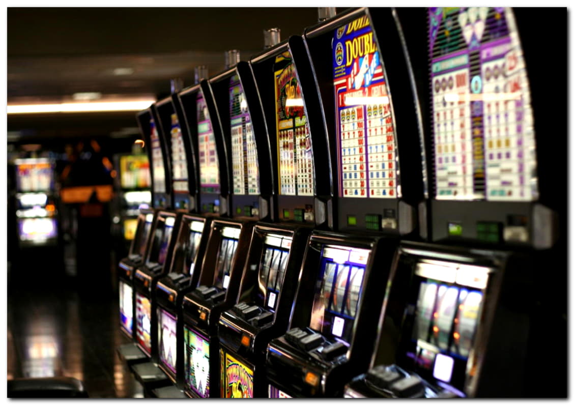 €95 Mobile freeroll slot tournament at Casino Shadowbet