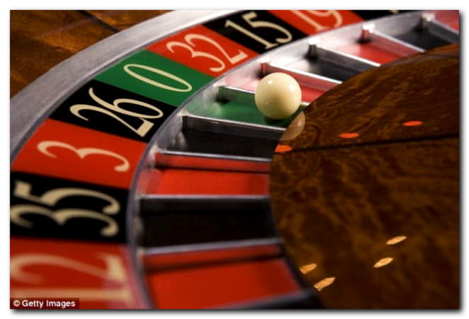 £545 Free chip at Casino com