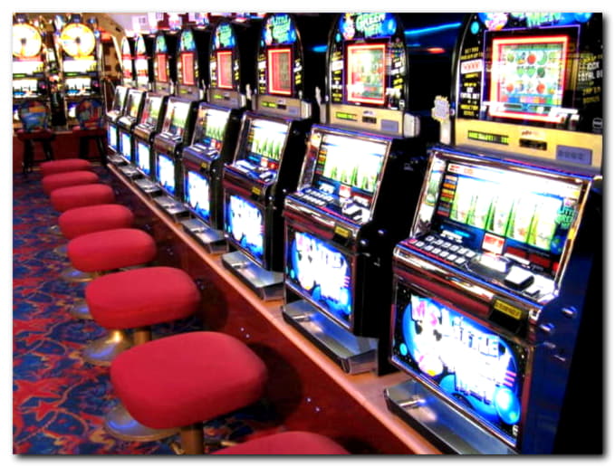 EUR 695 Casino Chip at 888 Casino