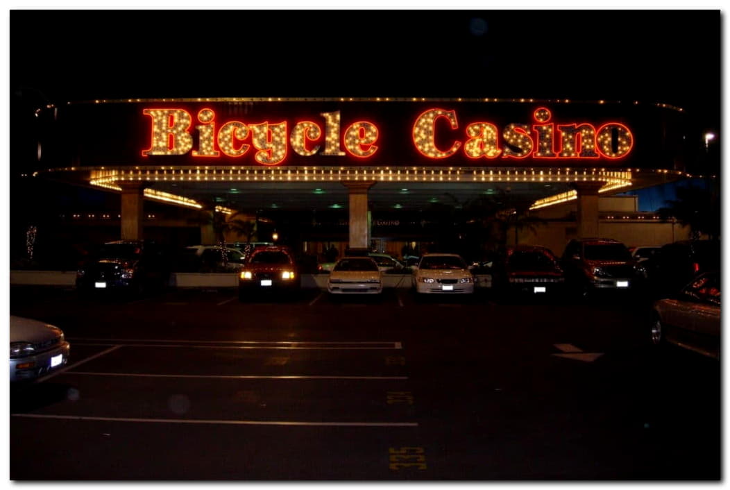 44 FREE SPINS at 888 Casino