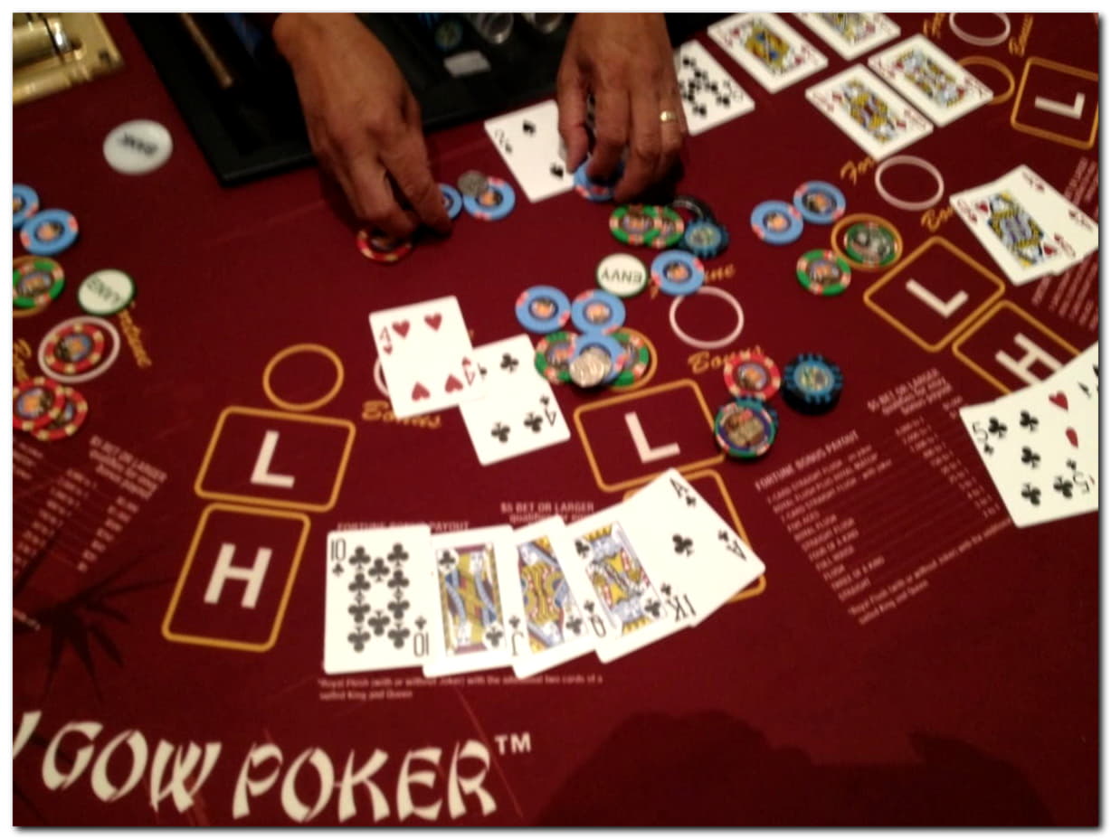 £955 Mobile freeroll slot tournament at William Hill Casino