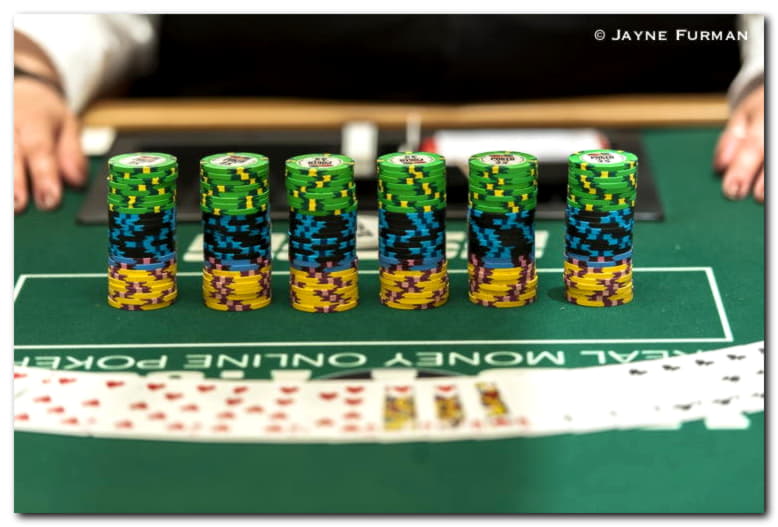 990% First Deposit Bonus at Casino Shadowbet