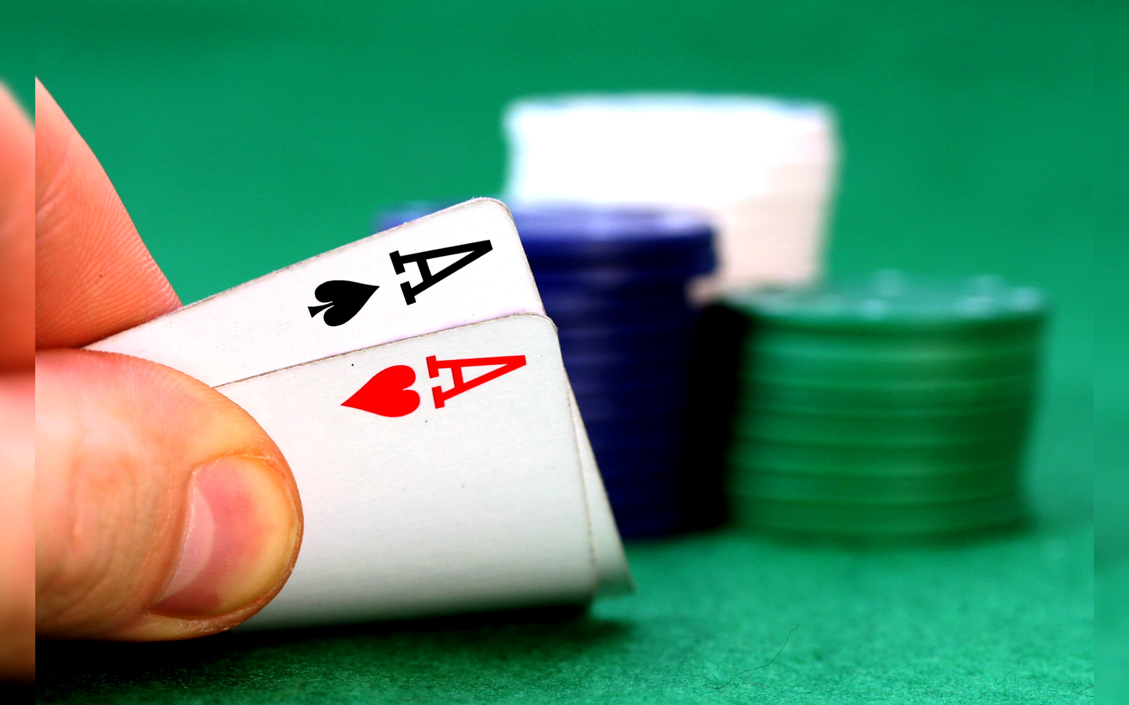 Eur 470 Mobile freeroll slot tournament at Leo Dubai Casino