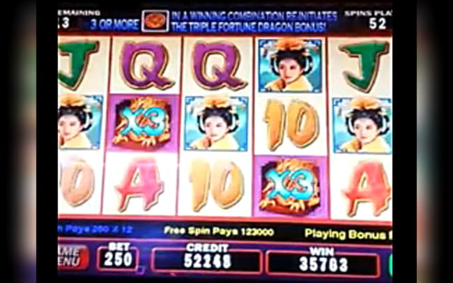 $185 Daily freeroll slot tournament at Party Casino