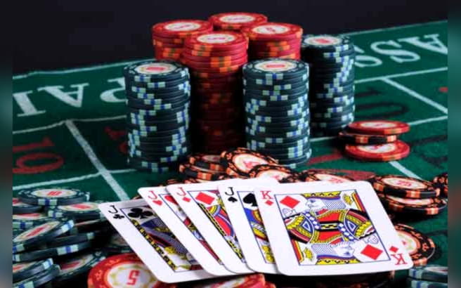 €425 Mobile freeroll slot tournament at 7 Sultans Casino