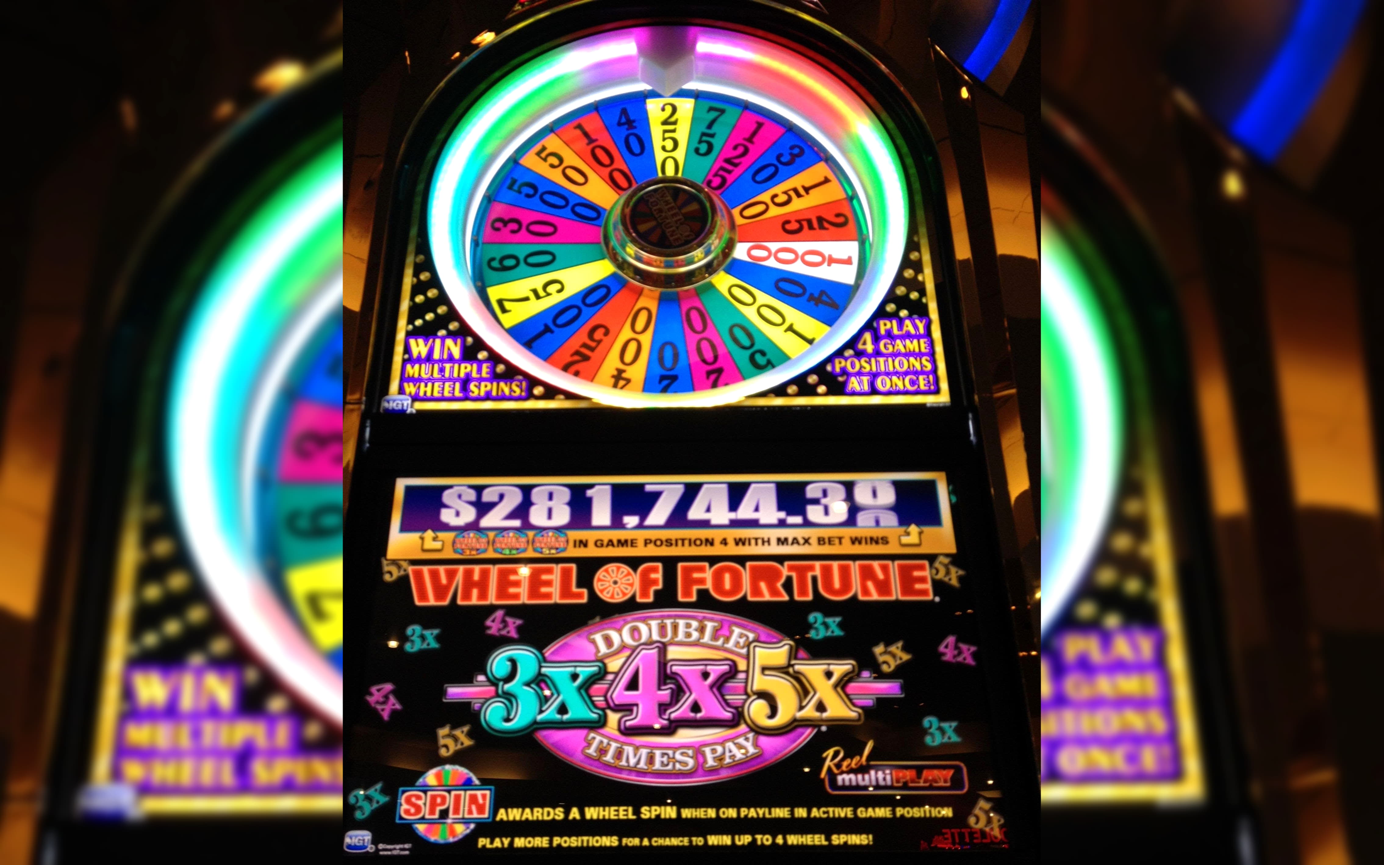 895% First deposit bonus at Casino Shadowbet