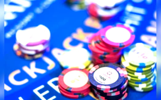 100% Casino Welcome Bonus at Rizk Casino