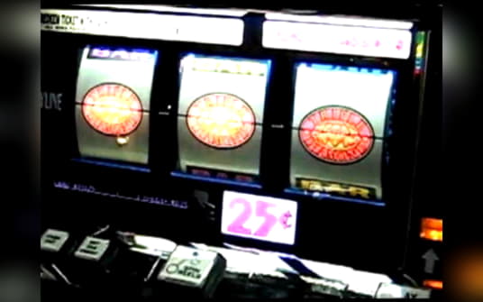 £445 Daily freeroll slot tournament at Sloty Casino