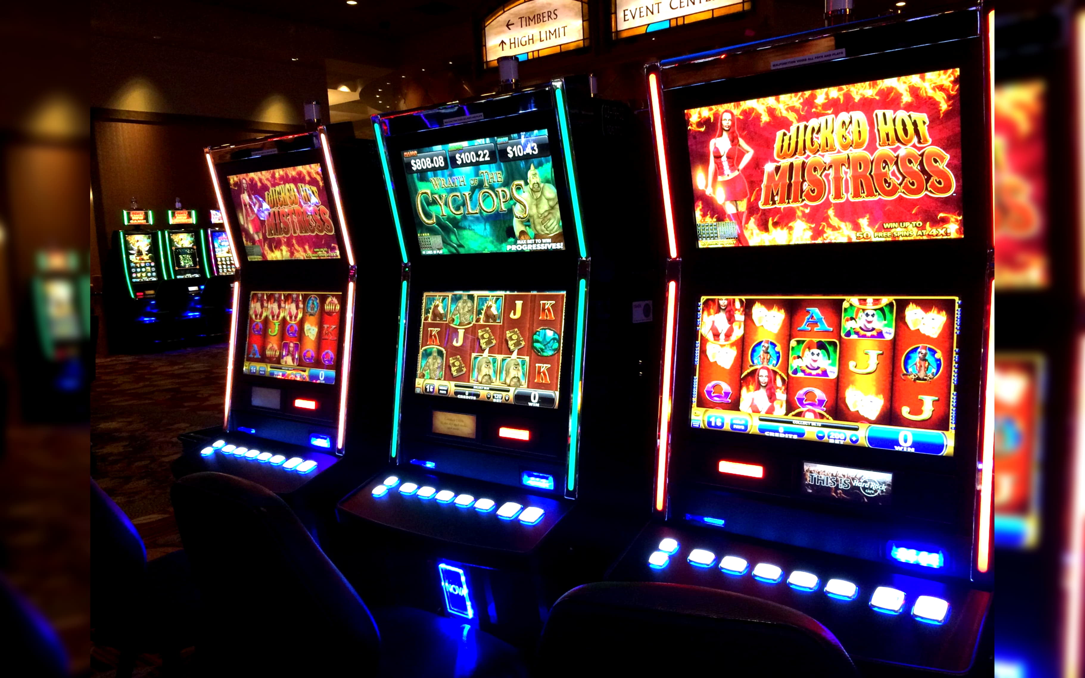£760 Daily freeroll slot tournament at Vera and Jhon Casino