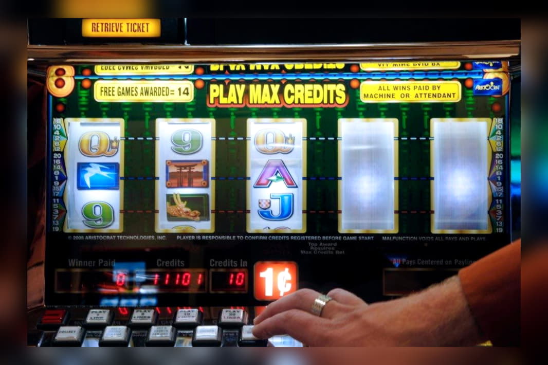 EUR 55 Free Casino Tournament at Vegas Hero Casino