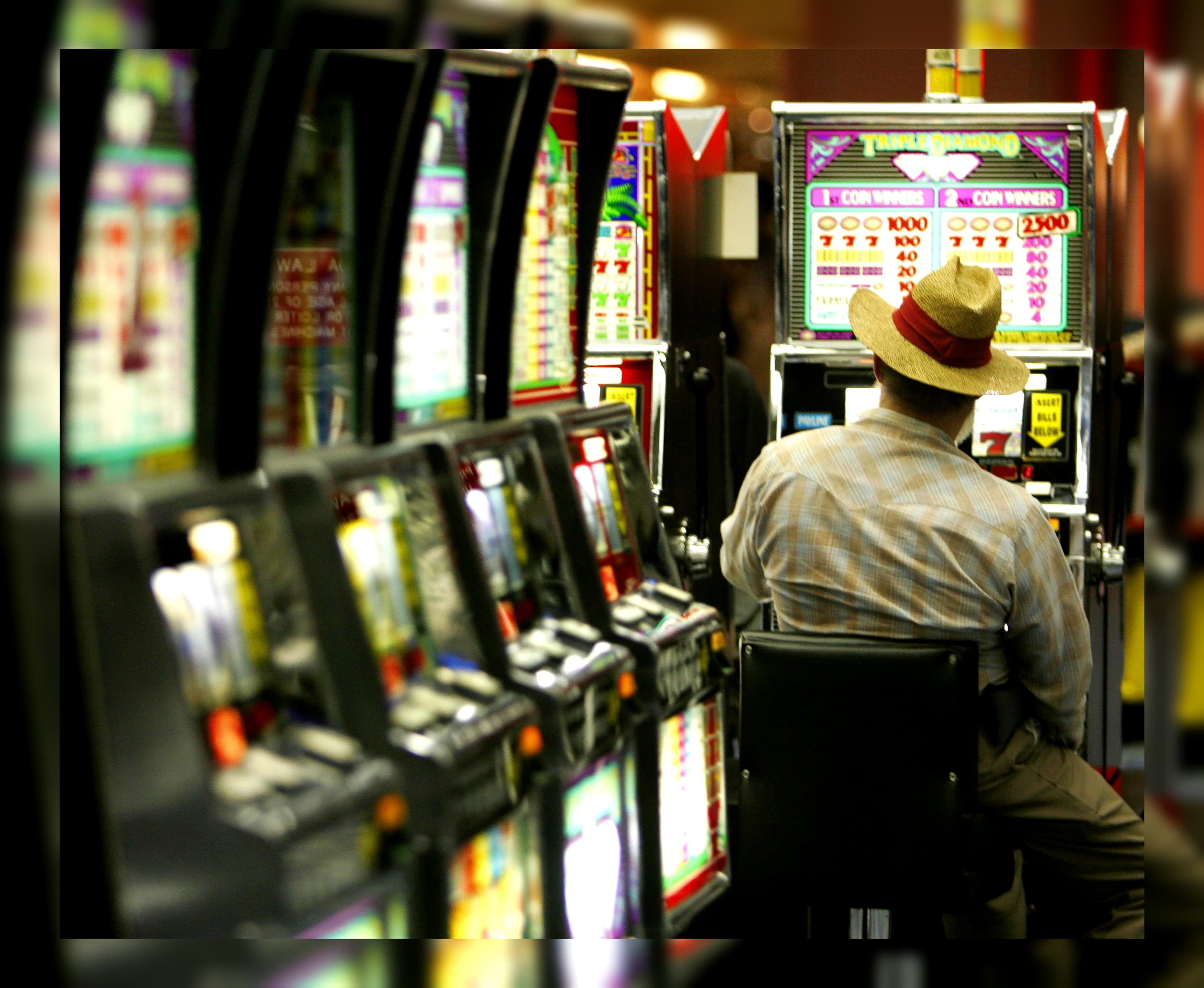 $130 Free Chip at High Roller Casino