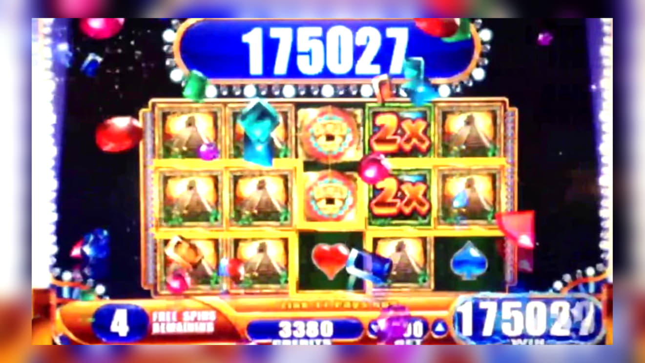 £245 Mobile freeroll slot tournament at Vegas Paradise Casino