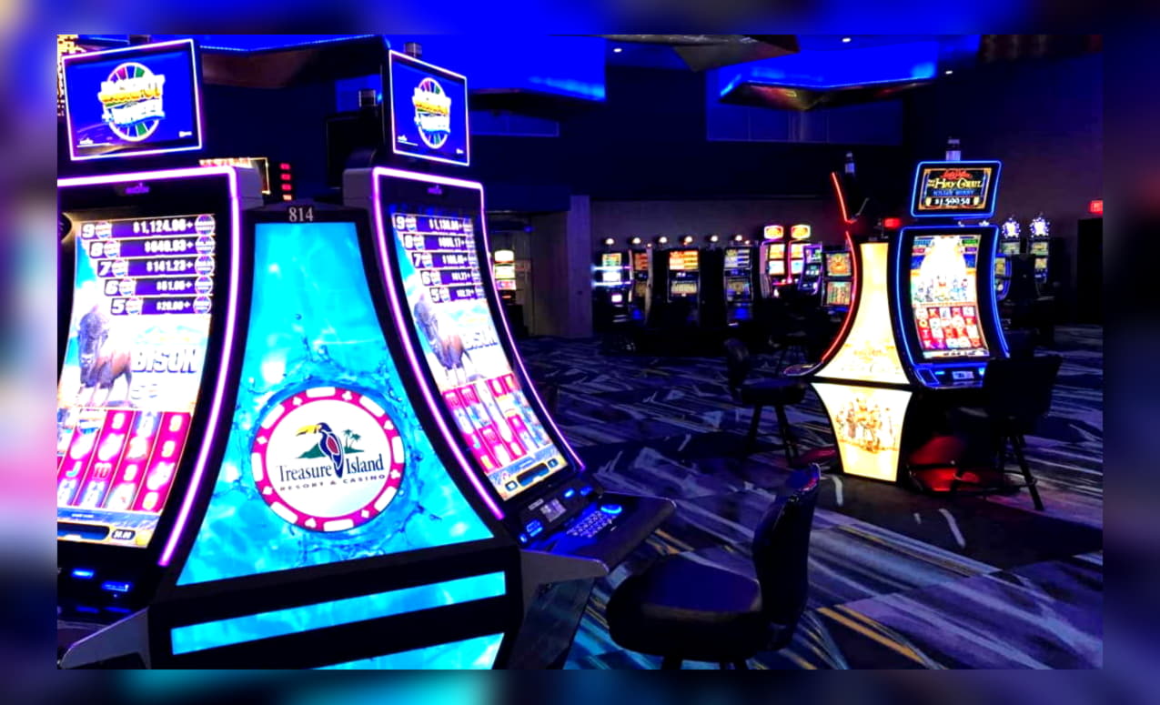 270% Deposit match bonus at High Roller Casino