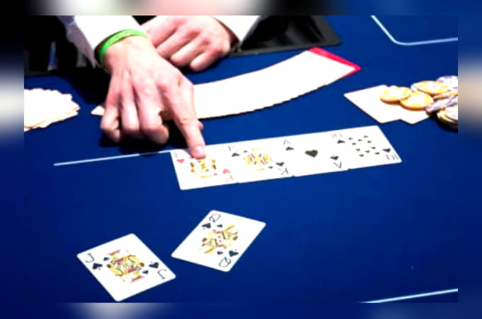 €666 Daily freeroll slot tournament at William Hill Casino