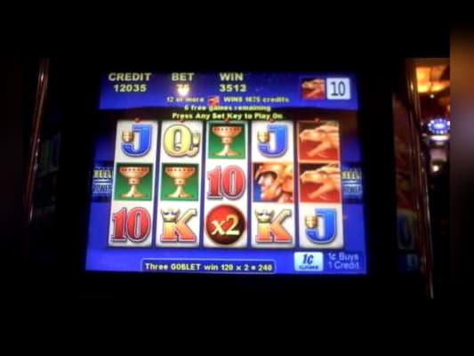 EURO 240 No deposit casino bonus at Casino Shadowbet