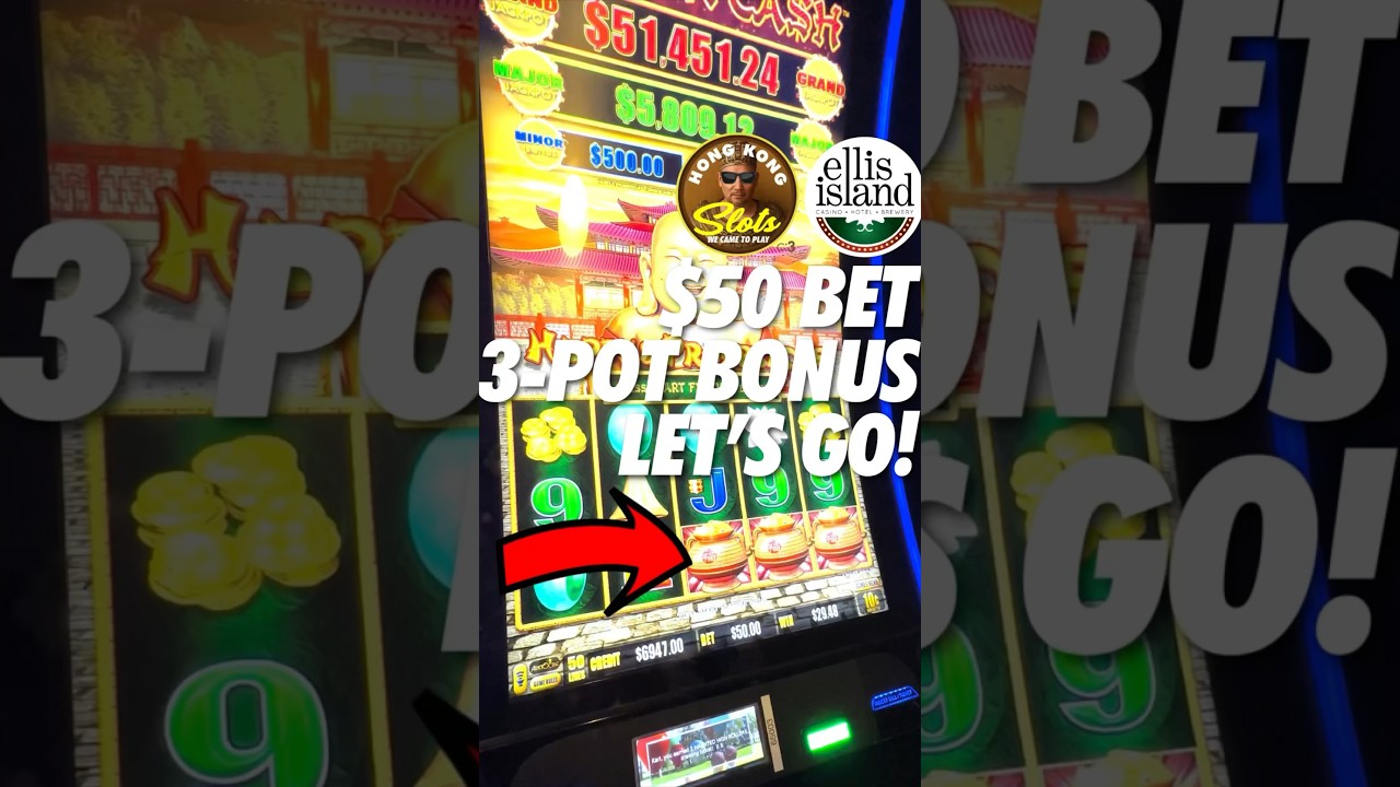 LANDED THE 3 POT TRIGGER BONUS AND THEN RETRIGGERED THE HOLD AND SPIN FEATURE!!! #shorts #vegas #fyp
